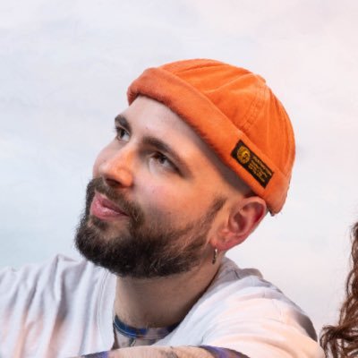 glus_design's profile picture. 3D Motion Designer - Blending cognitive science & visual language → Helping brands stand out with impactful visuals