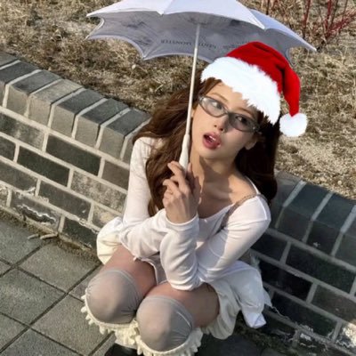 kkyurosene's profile picture. kpoptwt / hoyotwt / filmtwt 🪼 he/him & bisexual Ⓜ️ cause i’m falling into the ocean of your heart