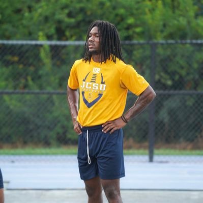 BattsZeus's profile picture. c/o 2029 | jcsu | school email- zmbatts.2025@mymailjcsu.edu | two sport athlete 🏈🏀 | 3.75 GPA | https://t.co/TiW5kllNxU