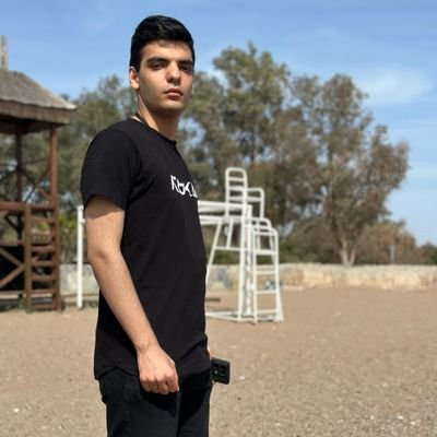 maxchitsaz's profile picture. Learn how to make money online with web3
With techniques you've never heard of before.
Join my free communities👇
https://t.co/X1n1nUgRql