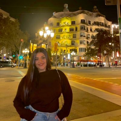 calmsvinyls's profile picture. nail artist and 5sos enthusiast ✨ she/her • adult