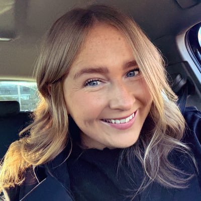 hollsswarla's profile picture. ✨