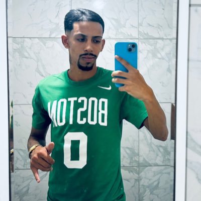 Oc7avio7's profile picture. I love Football ⚽️