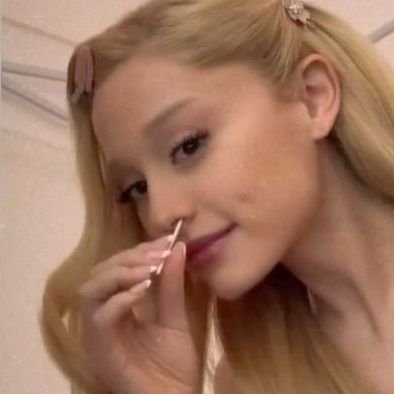 lesbifying's profile picture. 