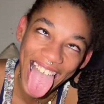 miniOYM's profile picture. bf and unaware gf😵‍💫