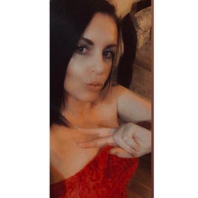 MrsFlowers007's profile picture. Glamorous indie rock'n'roll is what I want It's in my soul it's what I need 𝕋𝕙𝕖𝕂𝕚𝕝𝕝𝕖𝕣𝕤 https://t.co/OQAAoB6j5T