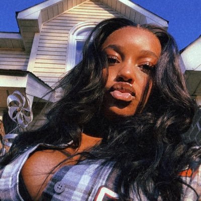 prettyma5_'s profile picture. 