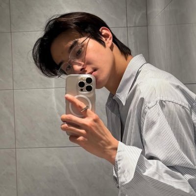 miumiuthong's profile picture. i’m fuck ugly?