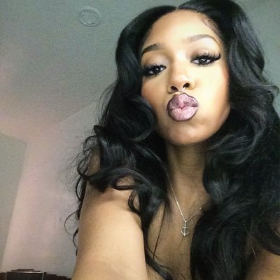 JusticeeeJ's profile picture. 