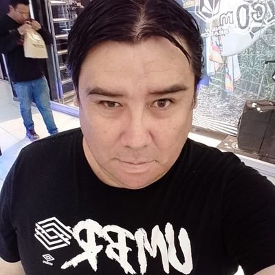 _poetadelamor's profile picture. 1️⃣
este es mi X oficial 
ayuda a tu prójimo