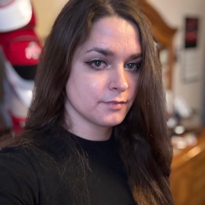 halezhub's profile picture. mtf tgirl that likes to watch anime & devour snacks :p mdni 18+ 🔞