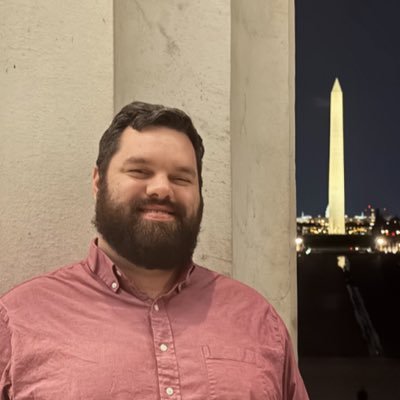 ROBnotBOB22's profile picture. 🏛️Author of ULTRAHUMAN🌈Read up @ Cosmopolity https://t.co/OsMKpEuRQX ✨Plant seeds of New Humanism🌱SPROUT by P.R. Sarkar🌎Social Ecology Noosphere 🌐