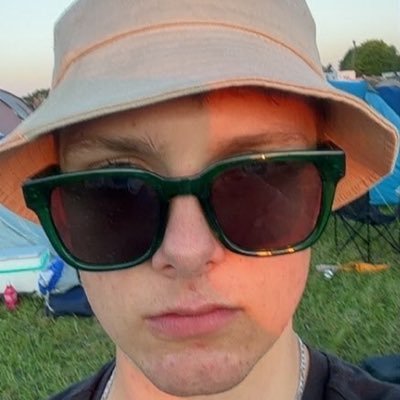 AntonEliasChr's profile picture. hippietavious