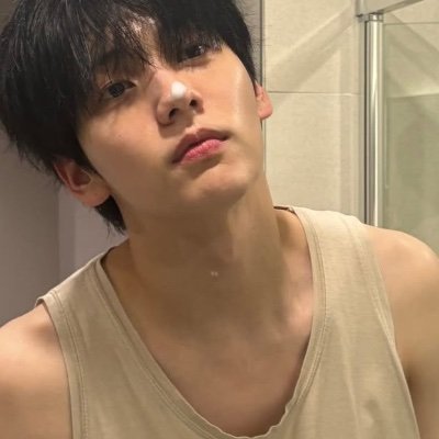 C55SB's profile picture. follow the 𝗯𝘂𝗻𝗻𝘆 pɑws to get into his wonder𝑙ɑnd, he’s totɑlly bun 𝙘𝙤𝙙𝙚𝙙 ·