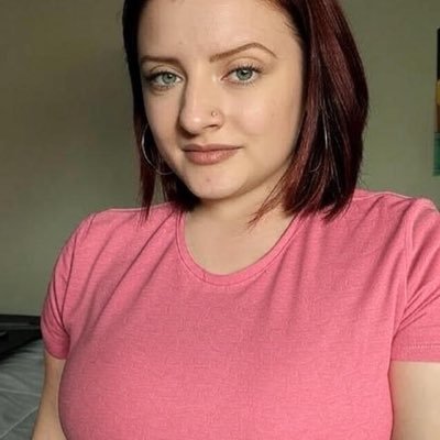 jess5eb's profile picture. If you find it pretty hard to talk to me on here; hmu on {signal-@jess.296} my cellphone number is (3163478631)