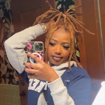 craveenii's profile picture. John 13:34 || French Caribbean & West African baddie🌴💘