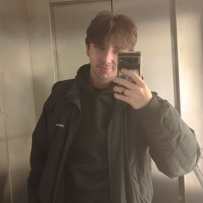 AdriaNT270's profile picture. 🇷🇴🇬🇧 22 | FPS and F1 | ☦️