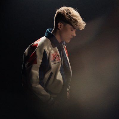 CarlosMarco's profile picture. SUPERFICIAL 🧊 12.12 OUT