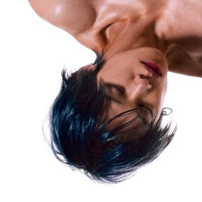 liamggum's profile picture. eu e o beomgyu chutando o liam gallagher