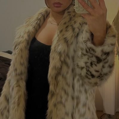 mistressxxzeyda's profile picture. female (21), 1.57cm, bi ||🇩🇪🇳🇱🇺🇸|| spoiled and selective - you’re obligated to do as demanded loser
