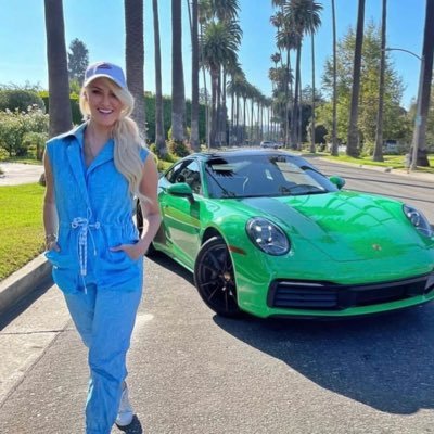 MayaPryce086's profile picture. I’m a caring and honest lady billionaire and I come from wealthy family and I come here to help less privilege and people in need in any situation