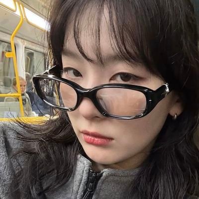 busolaress's profile picture. ⠀⠀𝗅𝖾𝗍𝗍𝖾𝗋 𝗂 𝗇𝖾𝗏𝖾𝗋 𝗌𝖾𝗇𝖽.