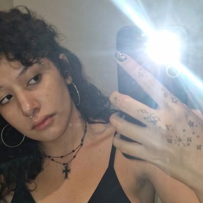 laurahawke_'s profile picture. ⚢