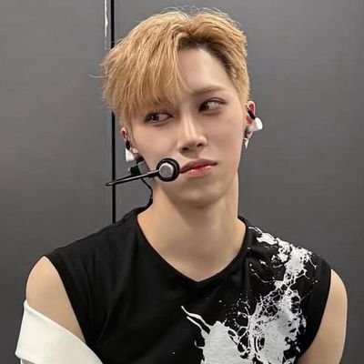 witahin's profile picture. I knew I'd found a friend and a lover in you, Ares♡