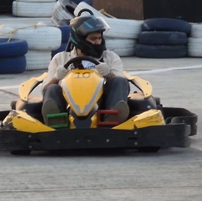 bluntchar's profile picture. 20 ;
Love to figure out, build, solve.