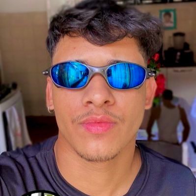 faahlso's profile picture. se levar a sério vai se estressar