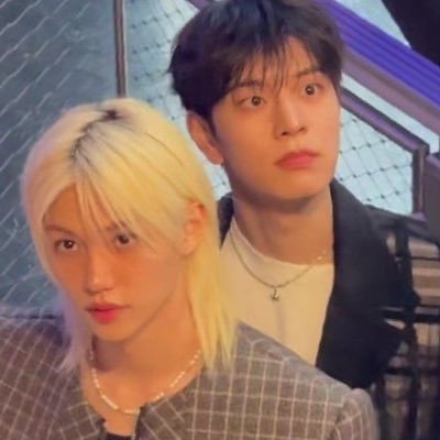 barbie_swiftie's profile picture. actually… I always felt I must look better in the rear view