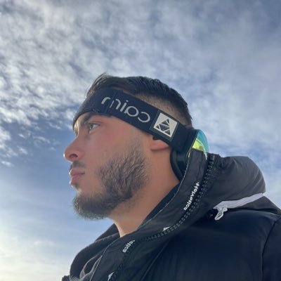 Reuss93's profile picture. 1m93 et toi ?