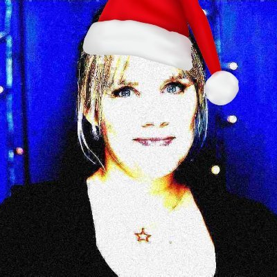 EmeraldUpdating's profile picture. Ok Twitter, Emerald Fennell Updates here, lets get this discussion started!