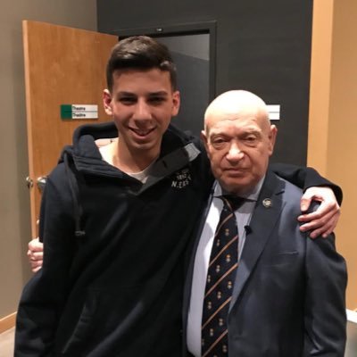 polimatismos's profile picture. Estudante de medicina. Judeu e Sionista. reserva: @polimatismos2