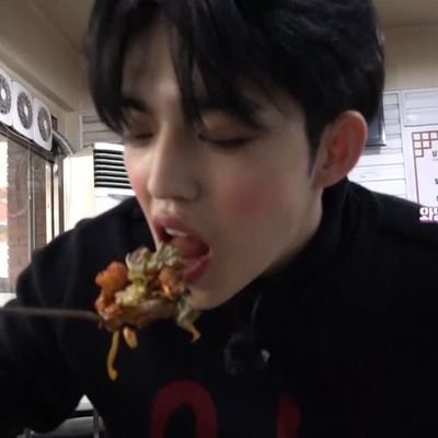 coupcakeo's profile picture. ْ