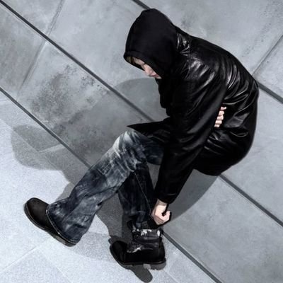 jassmartinnie's profile picture. being a good person it's not easy to do, but at least you already do that. #INFP #O5 #COER #Dancer | kpop | movies & songs | lads