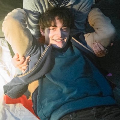 sorcererpilled's profile picture. will byers lover since season ONE. #mikewhatthefuckdidyoudogate truther
