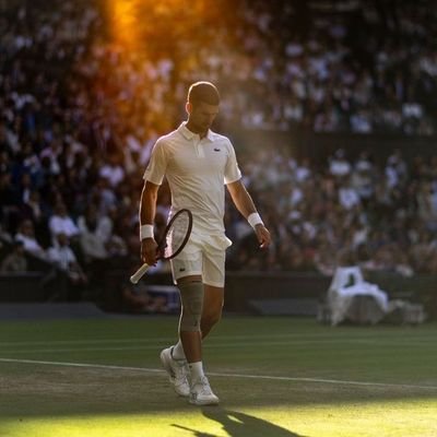 derwolf07's profile picture. هي السحر إلّا أنّ لِلسِحرِ رُقيَة    وَأنّيَ لا أُلفي لها الدهرَ راقَيا.