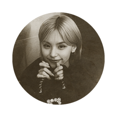 inkstainedlove's profile picture. Never has anyone hold my heart as gently as your hands; 1000 days have passed and I still long for you—tenderly.