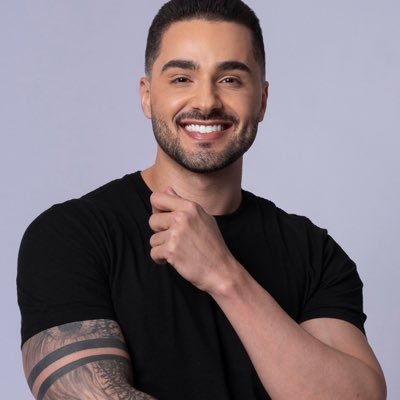 steemax's profile picture. O virginiano mais carinhoso que você vai conhecer 🙇🏻