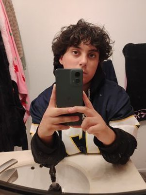 tinyboi488's profile picture. 