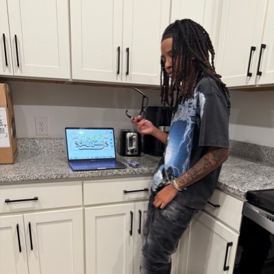 dmndek's profile picture. 