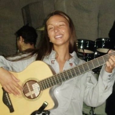 hesmidnights's profile picture. livbrina ❤︎