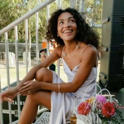 OLIVIAPHILE's profile picture. the art of loving (2025)