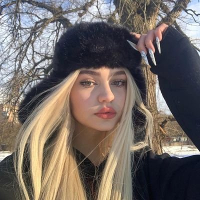 DopamineDripss's profile picture. Your daily dose of aesthetic rush. ✨