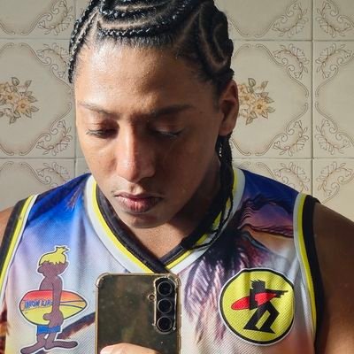 Smith02jr's profile picture. tentando esquecer os amargos da vida