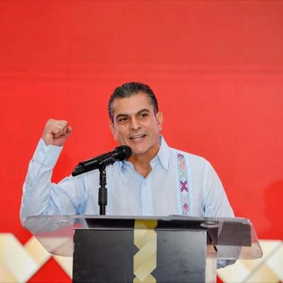 yamilmelgar's profile picture. 