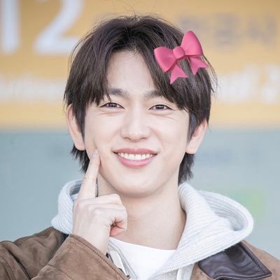 natviiix's profile picture. So, when I say it's love I mean it🎐Little Daisy : readAwrite📔JJP Forever🤍 #reviewNATVIIIX #updateNATVIIIX