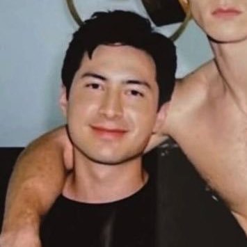 eddieshole's profile picture. 