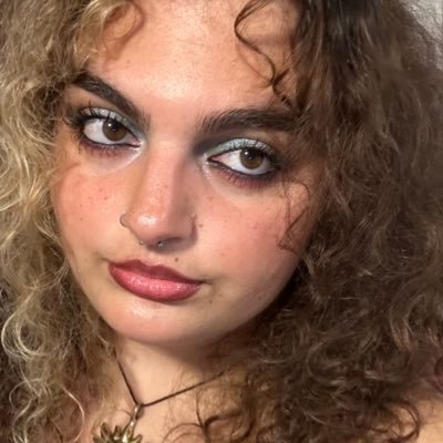 hrdjenniesayin's profile picture. livin’ in the glitter baby, i don’t feel a thing!